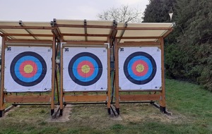Reprise des entraînements des jeunes sur le terrain .